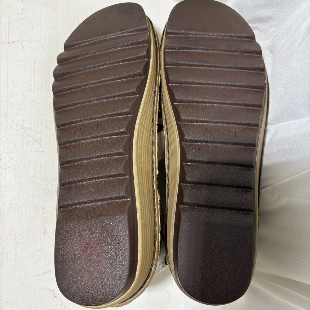 NAOT BEGONIA Women’s Sandals in Color Pewter/Gold/Silver ORTHOTIC Size 41/US 10 - Picture 6 of 8